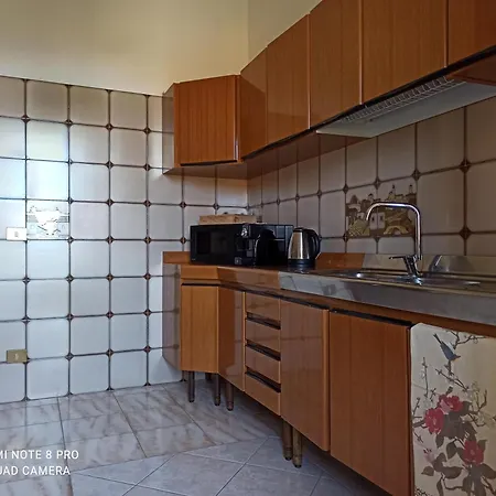 Il Glicine Apartment *