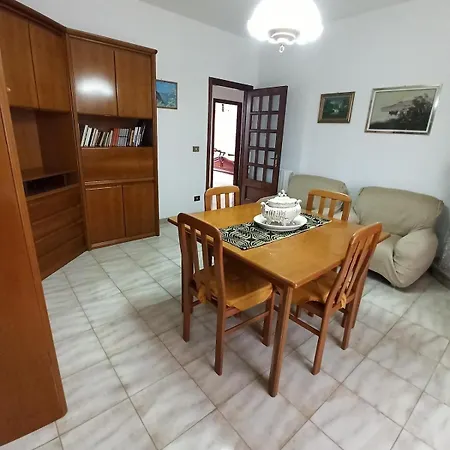 Il Glicine Apartment Suni